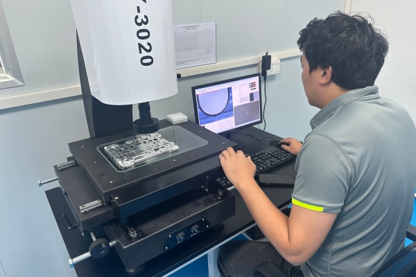 CMM inspection for precision metal CNC machined parts